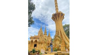 Ngôi chùa “dát vàng” có bức tượng Phật nằm ngoài trời lớn nhất Việt Nam